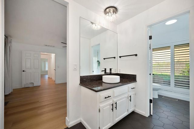 6828 Oakdale Rd, Riverbank, CA 95367