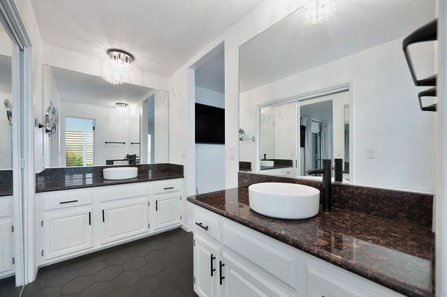 6828 Oakdale Rd, Riverbank, CA 95367