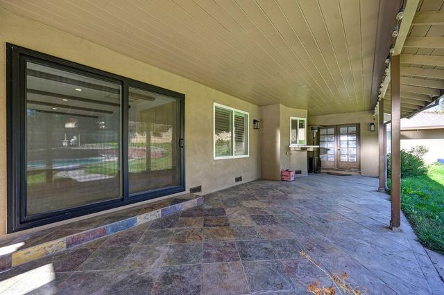 6828 Oakdale Rd, Riverbank, CA 95367