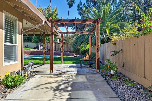 6828 Oakdale Rd, Riverbank, CA 95367