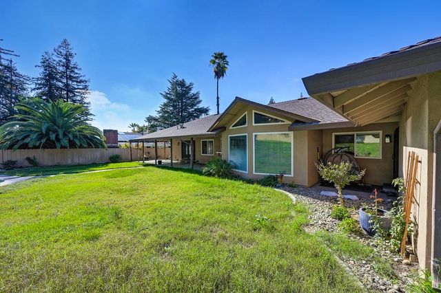 6828 Oakdale Rd, Riverbank, CA 95367