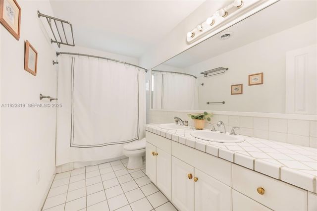 7880 SW 132nd St, Pinecrest, FL 33156