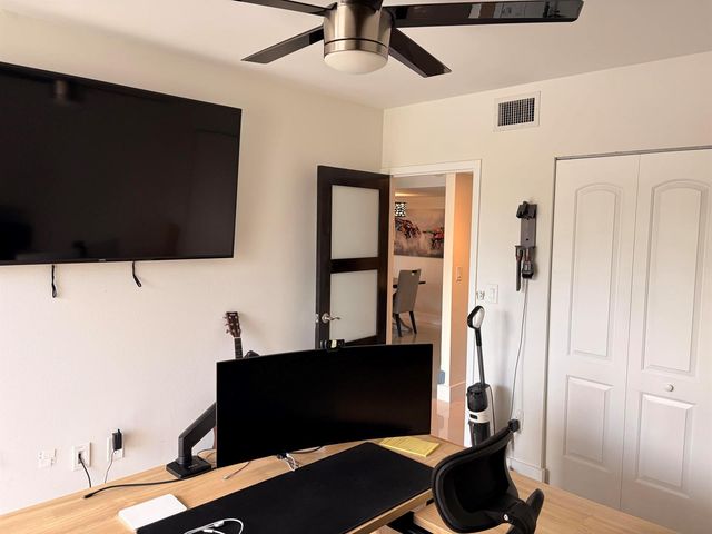 3625 N Country Club Drive 206, Aventura, FL 33180