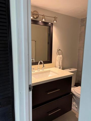 3625 N Country Club Drive 206, Aventura, FL 33180