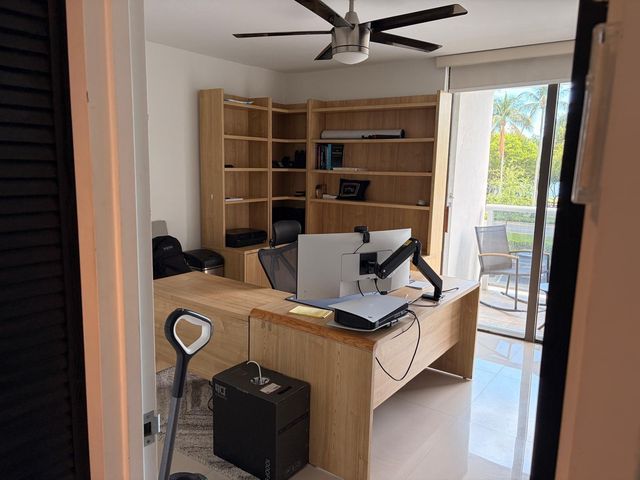 3625 N Country Club Drive 206, Aventura, FL 33180