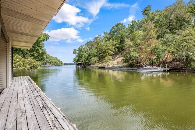 6 Hughes Lane, Bella Vista, AR 72715