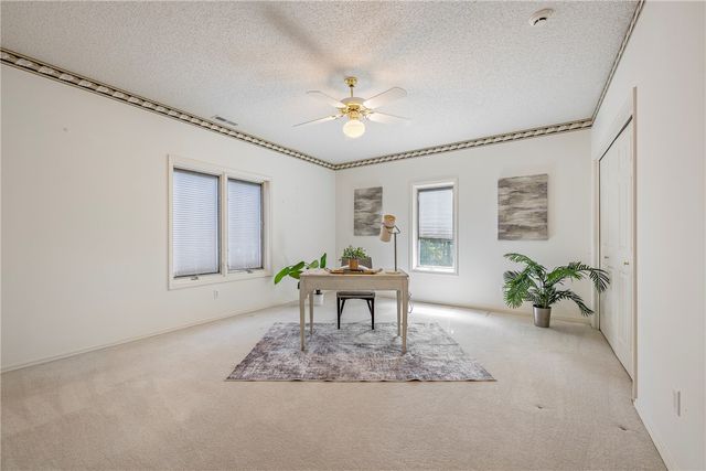6 Hughes Lane, Bella Vista, AR 72715