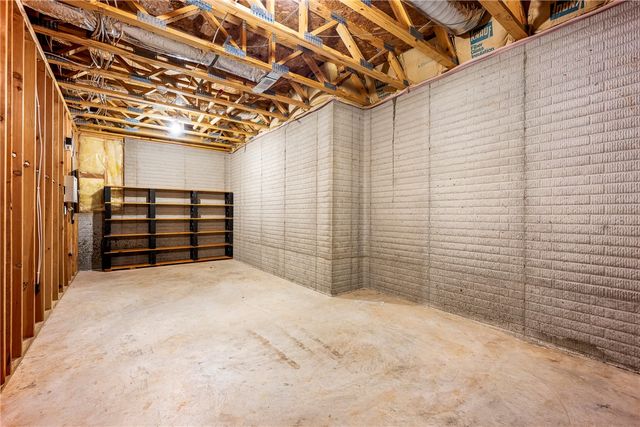 6 Hughes Lane, Bella Vista, AR 72715