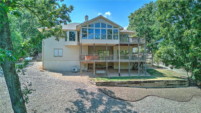 6 Hughes Lane, Bella Vista, AR 72715