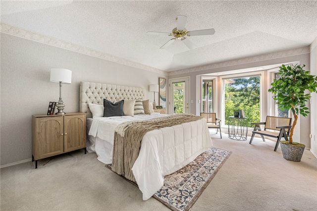 6 Hughes Lane, Bella Vista, AR 72715