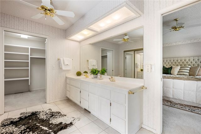 6 Hughes Lane, Bella Vista, AR 72715