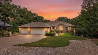 6 Hughes Lane, Bella Vista, AR 72715