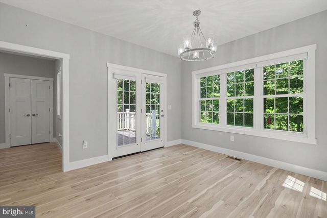 826 SANDBANK RD, Mount Holly Springs, PA 17065
