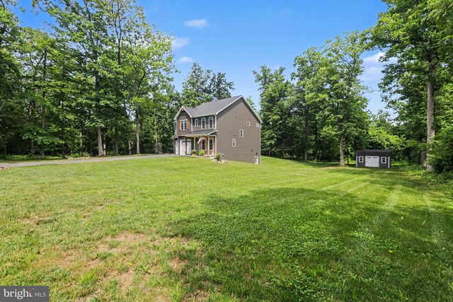 826 SANDBANK RD, Mount Holly Springs, PA 17065