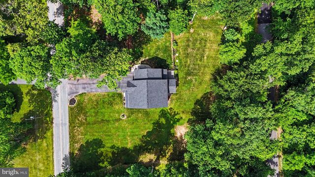 826 SANDBANK RD, Mount Holly Springs, PA 17065