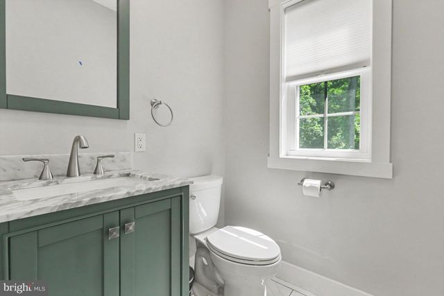 826 SANDBANK RD, Mount Holly Springs, PA 17065