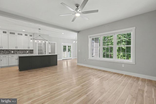 826 SANDBANK RD, Mount Holly Springs, PA 17065