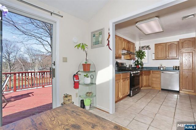 383 Congress Street, New Milford, NJ 07646