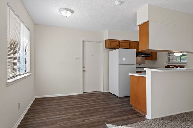 1409 OAK ST, Schertz, TX 78154