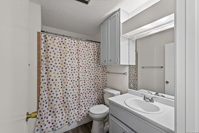 1409 OAK ST, Schertz, TX 78154