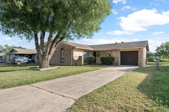 1409 OAK ST, Schertz, TX 78154