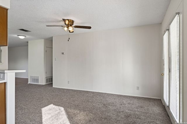 1409 OAK ST, Schertz, TX 78154