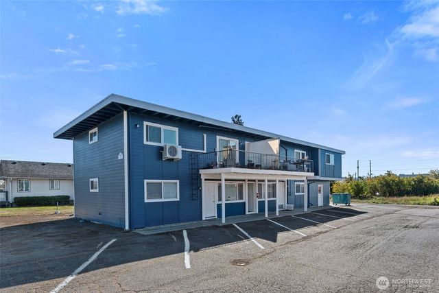 1149 SW Cascade Avenue, Chehalis, WA 98532