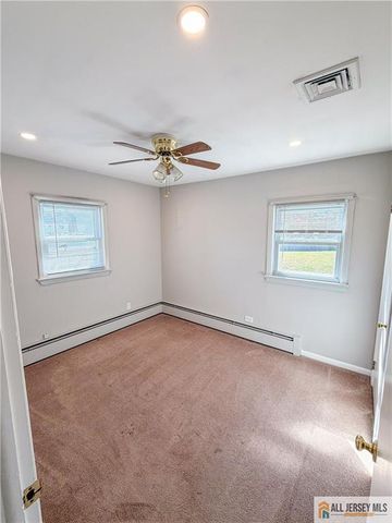 95 Liberty Place, Hazlet, NJ 07734