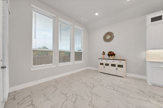 1927 Holly Oak Way, Fate, TX 75087