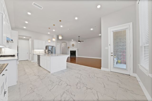 1927 Holly Oak Way, Fate, TX 75087