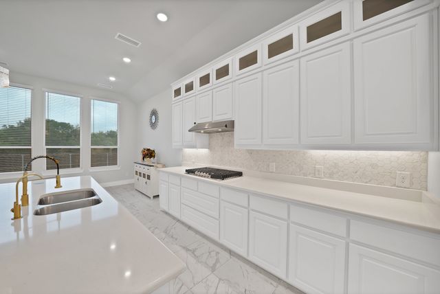 1927 Holly Oak Way, Fate, TX 75087