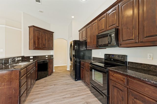 417 Brookhollow Lane, Saginaw, TX 76131