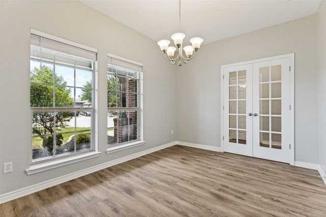 417 Brookhollow Lane, Saginaw, TX 76131