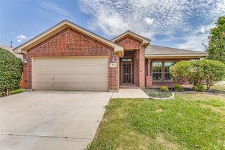417 Brookhollow Lane, Saginaw, TX 76131