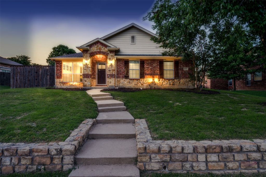 2017 Creekdale Drive, Denton, TX 76210