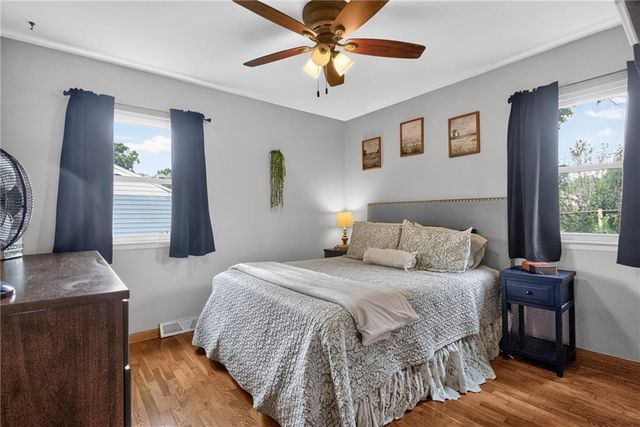 307 E College Street, Odessa, MO 64076