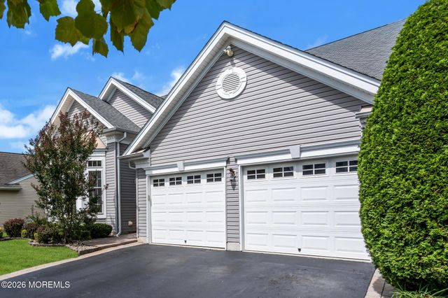 19 Goddard Drive, East Windsor, NJ 08512
