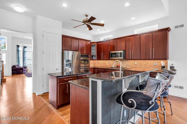 19 Goddard Drive, East Windsor, NJ 08512
