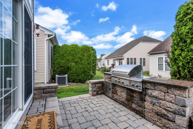 19 Goddard Drive, East Windsor, NJ 08512