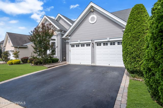 19 Goddard Drive, East Windsor, NJ 08512