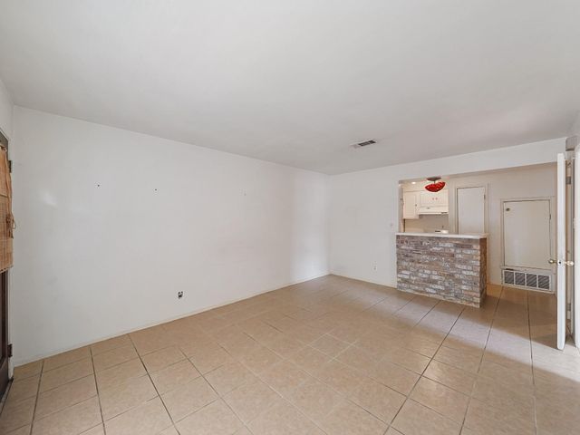 815 Wax Myrtle Lane A, Houston, TX 77079