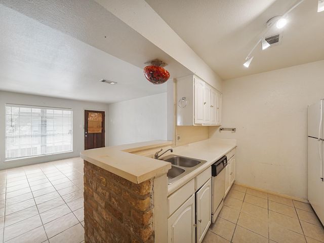 815 Wax Myrtle Lane A, Houston, TX 77079