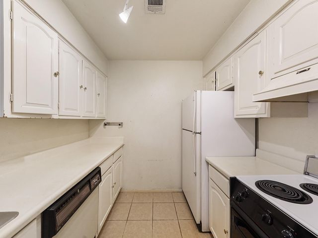 815 Wax Myrtle Lane A, Houston, TX 77079