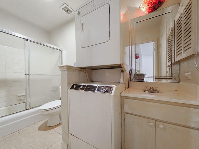 815 Wax Myrtle Lane A, Houston, TX 77079