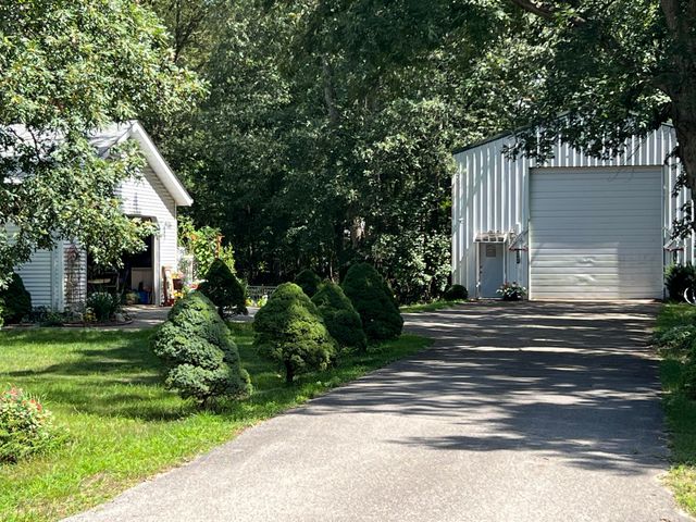 10901 N 555 E, Demotte, IN 46310