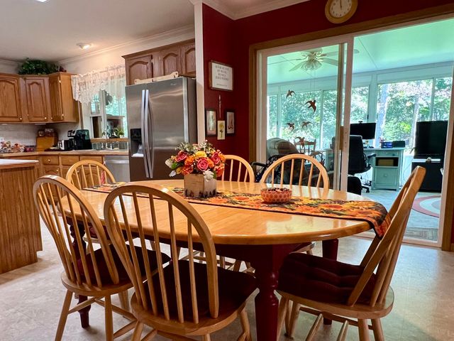 10901 N 555 E, Demotte, IN 46310