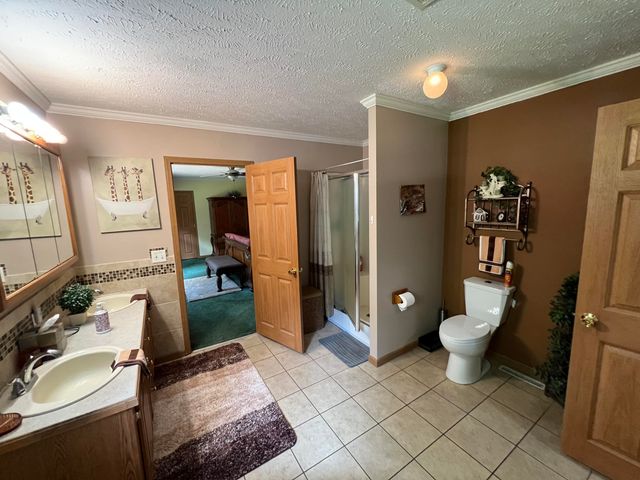 10901 N 555 E, Demotte, IN 46310