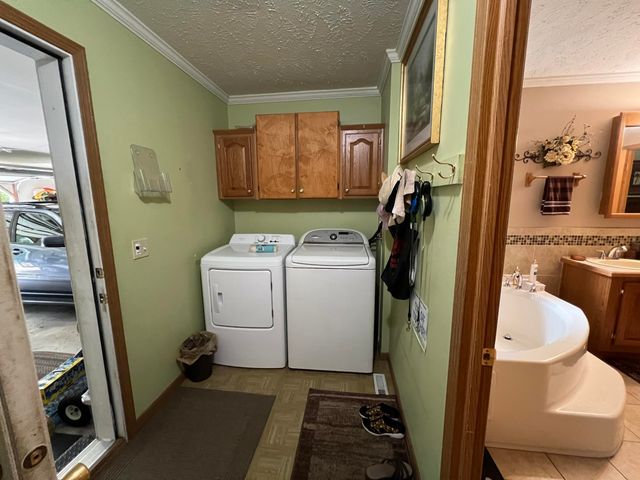 10901 N 555 E, Demotte, IN 46310