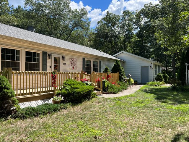 10901 N 555 E, Demotte, IN 46310