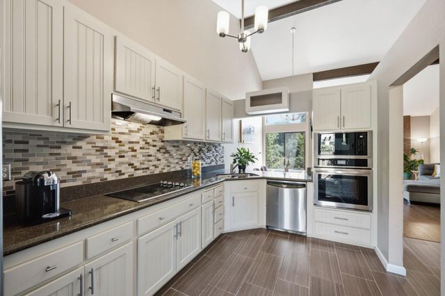 28169 Riggs Court, Hayward, CA 94542